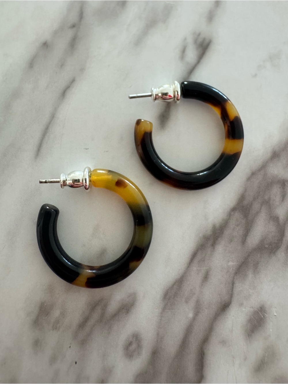 Tortoiseshell acetate Hoop Earrings